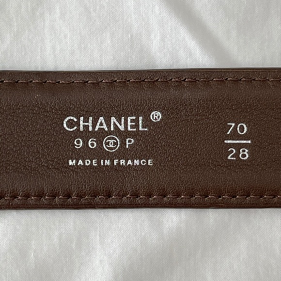 ✨Vintage Rare CHANEL 96P CC Logo Runway Collection Brown Leather Belt - Picture 4 of 15